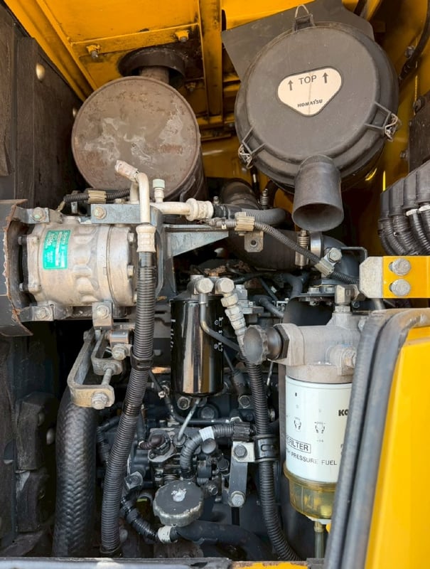 ขายรถตักล้อยาง KOMATSU WA150-6 ปี 2012 นำเข้าจากญี่ปุ่น พร้อมใช้ มีVDOการทำงานครับ