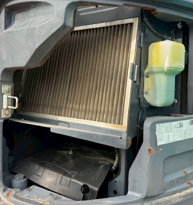 ขายรถขุด KOBELCO SK135SR-2 ปี 2012 นำเข้าจากญี่ปุ่น พร้อมใช้ มีVDOการทำงานครับ