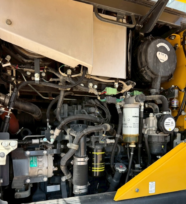 ขายรถตักล้อยาง KOMATSU WA320-8 ปี 2019 พร้อมใช้ มีVDOการทำงานครับ