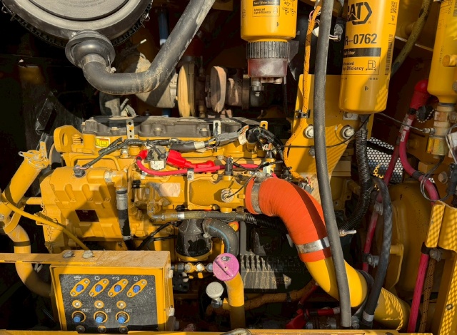 ขายรถเกรด CAT 140M ปี 2010 นำเข้าจากอเมริกาพร้อมใช้ มีVDOการทำงานครับ