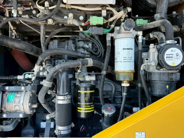 ขายรถตักล้อยาง KOMATSU WA320-8 ปี 2019 พร้อมใช้ มีVDOการทำงานครับ