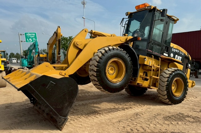 ขายรถตักล้อยาง CAT 924G แขนยาวพิเศษ นำเข้าจากญี่ปุ่น พร้อมใช้ มีVDOการทำงานครับ