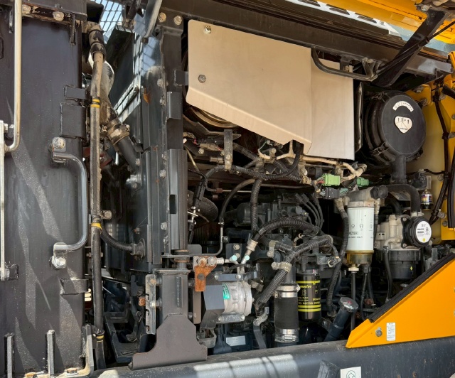 ขายรถตักล้อยาง KOMATSU WA320-8 ปี 2019 พร้อมใช้ มีVDOการทำงานครับ