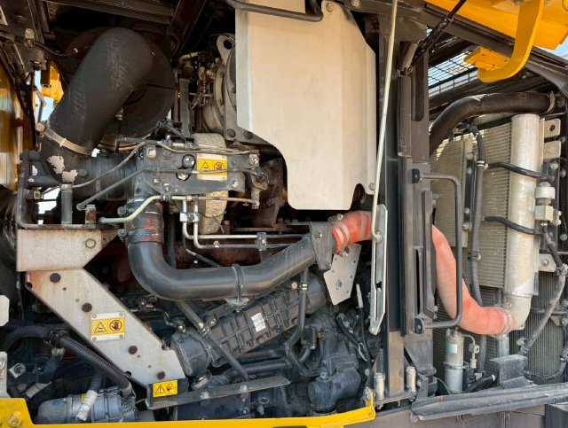 ขายรถตักล้อยาง KOMATSU WA470-7 ปี 2013 นำเข้าจากญี่ปุ่น พร้อมใช้ มีVDOการทำงานครับ