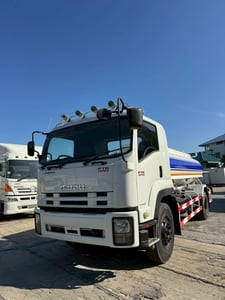 ISUZU FTR 240แรงม้า รถบรรทุก 6ล้อ บรรทุกน้ำ ปี2013 เลขไมล์ 120,594 กม.