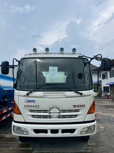 HINO FC 230แรงม้า รถบรรทุก 6ล้อ บรรทุกน้ำ ปี2025 เลขไมล์ 135,294 กม. HINO FC 230แรงม้า รถบรรทุก 6ล้อ บรรทุกน้ำ ปี2025 เลขไมล์ 135,294 กม.
