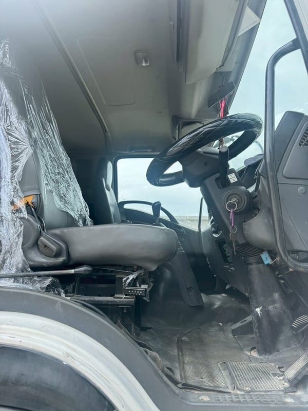 ISUZU FTR 240แรงม้า รถบรรทุก 6ล้อ ดั้มพ์ ปี2014