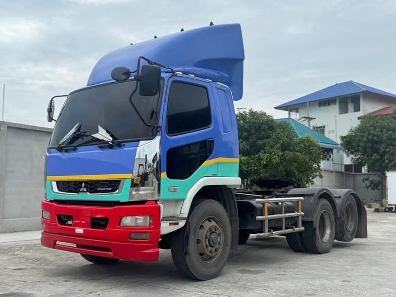 MITSUBISHI FUSO FM 240แรงม้า รถบรรทุก 10ล้อ หัวลาก เฉพาะหัว ปี2015