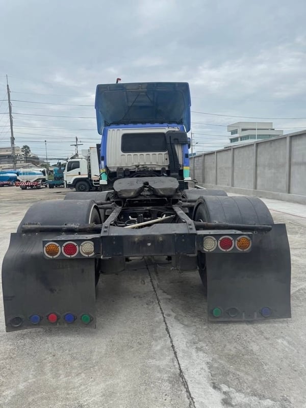 MITSUBISHI FUSO FM 240แรงม้า รถบรรทุก 10ล้อ หัวลาก เฉพาะหัว ปี2015