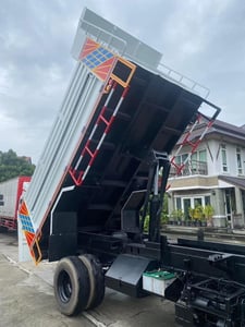 ISUZU FRR 210แรงม้า รถบรรทุก 6ล้อ ดั้มพ์ ปี2019 เลขไมล์ 229,019 กม.