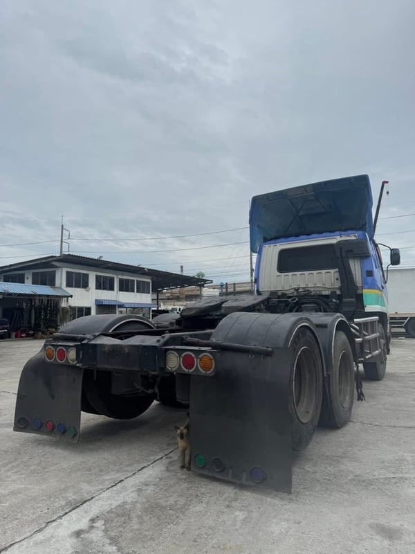 MITSUBISHI FUSO FM 240แรงม้า รถบรรทุก 10ล้อ หัวลาก เฉพาะหัว ปี2015