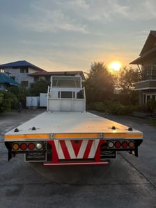 HINO FG 212แรงม้า รถบรรทุก 6ล้อ พื้นเรียบ ปี2015 HINO FG 212แรงม้า รถบรรทุก 6ล้อ พื้นเรียบ ปี2015