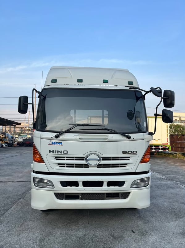 HINO FG 212แรงม้า รถบรรทุก 6ล้อ พื้นเรียบ ปี2015
