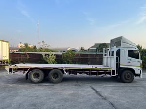 HINO FG 212แรงม้า รถบรรทุก 6ล้อ พื้นเรียบ ปี2015 HINO FG 212แรงม้า รถบรรทุก 6ล้อ พื้นเรียบ ปี2015