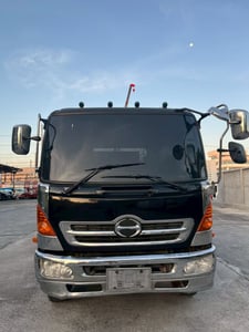 HINO MEGA 240แรงม้า รถบรรทุก 6ล้อ บรรทุกน้ำ ปี2023 เลขไมล์ 198,745 กม. HINO MEGA 240แรงม้า รถบรรทุก 6ล้อ บรรทุกน้ำ ปี2023 เลขไมล์ 198,745 กม.