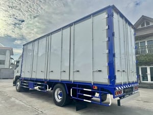 ISUZU FTR 240แรงม้า รถบรรทุก 6ล้อ ตู้แห้ง ปี2013