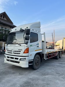 HINO FG 212แรงม้า รถบรรทุก 6ล้อ พื้นเรียบ ปี2015 HINO FG 212แรงม้า รถบรรทุก 6ล้อ พื้นเรียบ ปี2015