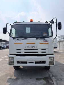 ISUZU FTR 240แรงม้า รถบรรทุก 6ล้อ บรรทุกขยะ ปี2013 ISUZU FTR 240แรงม้า รถบรรทุก 6ล้อ บรรทุกขยะ ปี2013