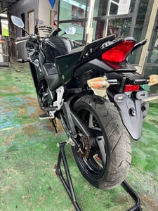 HONDA CBR 300 สีดำ