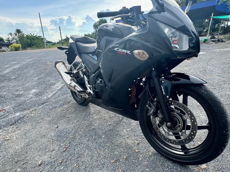 HONDA CBR 300