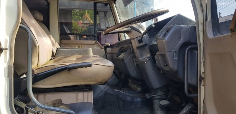 ขายรถเทรลเลอร์ 6 ล้อ ฟูโซ่