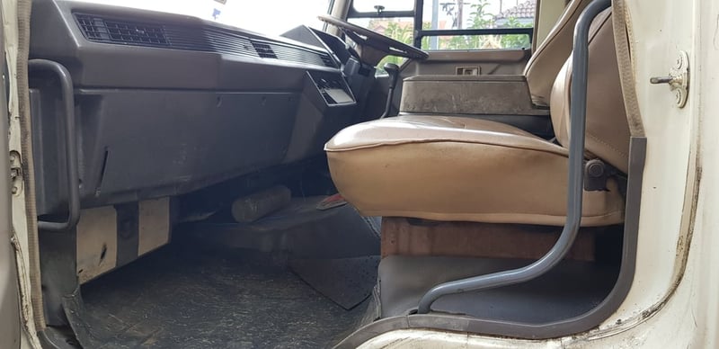 ขายรถเทรลเลอร์ 6 ล้อ ฟูโซ่