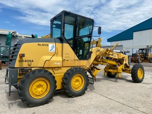 Komatsu GD405A-3 ปี2003 รถเกรด พร้อมสแคริฟาย โทร.080-6565422 หนิง