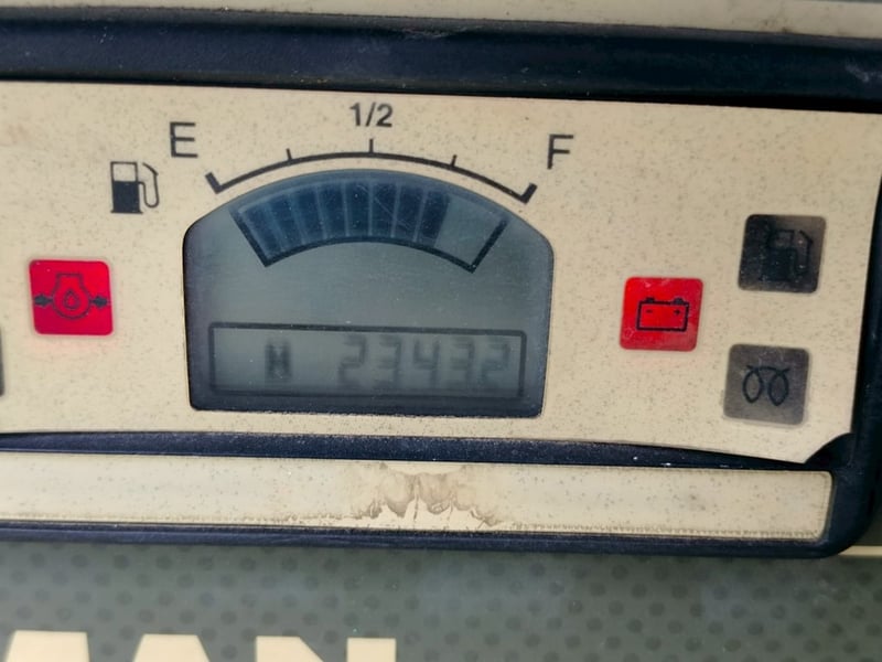 เครื่องปั๊มลม 100CFM Airman PDS100SC ปี2011 จากญี่ปุ่น โทร.080-6565422 หนิง เครื่องปั๊มลม 100CFM Airman PDS100SC ปี2011 จากญี่ปุ่น โทร.080-6565422 หนิง