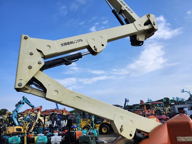 บูมลิฟต์ สูง 14 เมตร JLG E450AJ โทร. 080-6565422 (หนิง)