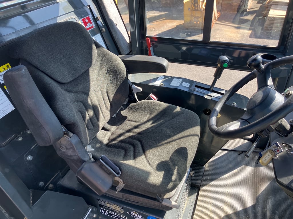 รถบดสั่นสะเทือน Sakai SV513D ปี2016 โทร.080-6565422 (หนิง)