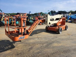 บูมลิฟต์ สูง 14 เมตร JLG E450AJ โทร. 080-6565422 (หนิง)