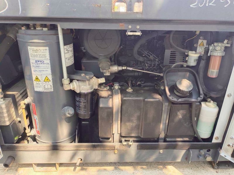 เครื่องปั๊มลม 100CFM : Airman PDS100SC  พันชั่วโมง โทร. 080-6565422 (หนิง)