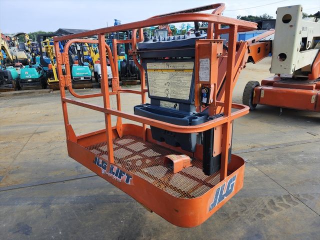 บูมลิฟต์ สูง 14 เมตร JLG E450AJ โทร. 080-6565422 (หนิง)