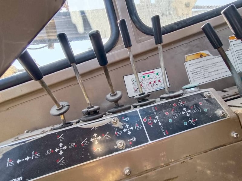 รถเจาะ Furukawa HCR9-DS ปี2002 โทร. 080-6565422 (หนิง)