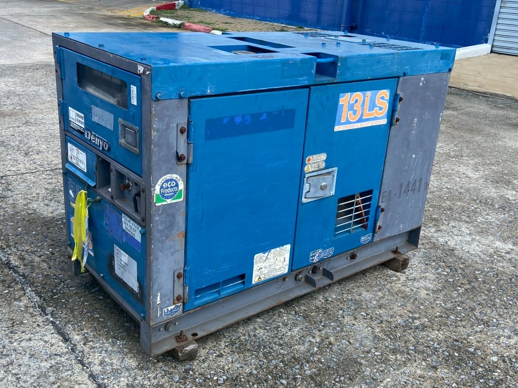 เครื่องปั่นไฟ 13KVA Denyo DCA-13LSY ปี2011 โทร.080-6565422 หนิง เครื่องปั่นไฟ 13KVA Denyo DCA-13LSY ปี2011 โทร.080-6565422 หนิง
