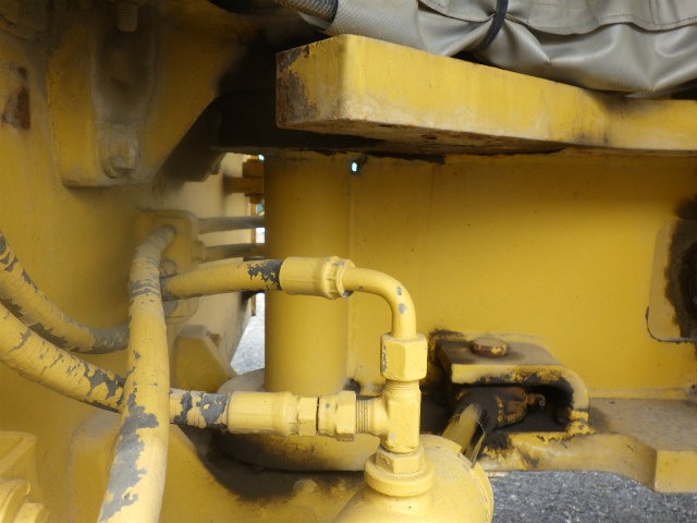 รถบดสั่นสะเทือน 7 ตัน Sakai SW650 ปี2003 โทร. 080-6565422 หนิง