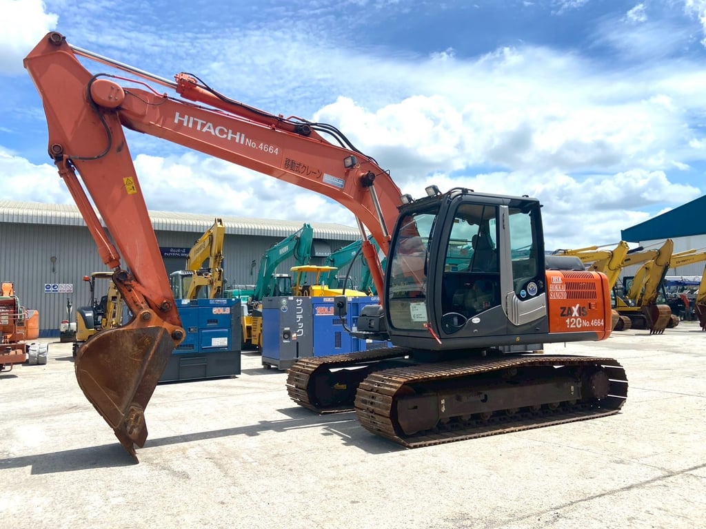 Hitachi ZX120-3 #66 ปี2013 5,498ชั่วโมง โทร. 080-6565422 หนิง