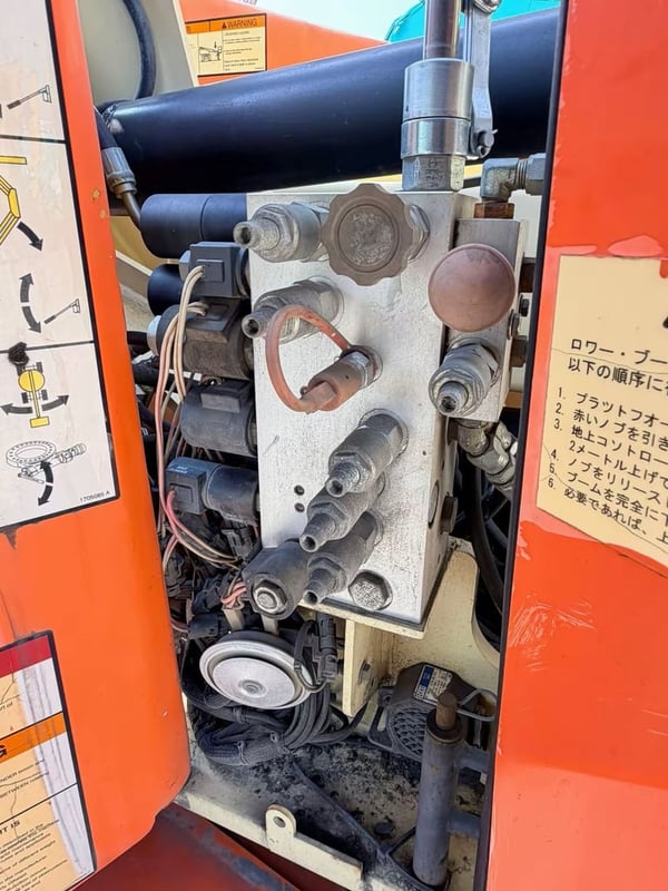 บูมลิฟต์ สูง 12 เมตร JLG E400AJP รถกระเช้าญี่ปุ่น โทร. 080-6565422 (หนิง) บูมลิฟต์ สูง 12 เมตร JLG E400AJP รถกระเช้าญี่ปุ่น โทร. 080-6565422 (หนิง)