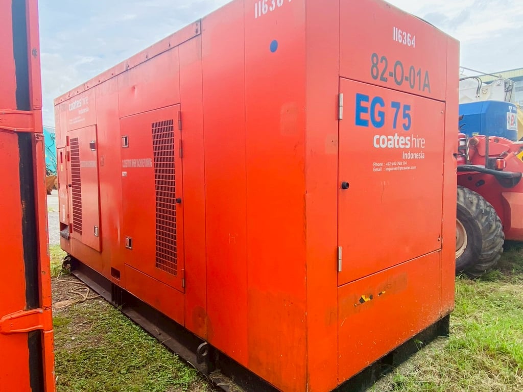 เครื่องปั่นไฟ 576KVA CUMMIN C575D5B โทร.080-6565422 (หนิง) เครื่องปั่นไฟ 576KVA CUMMIN C575D5B โทร.080-6565422 (หนิง)