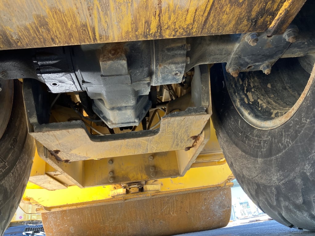 รถบดสั่นสะเทือน Sakai SV513D ปี2016 โทร.080-6565422 (หนิง)