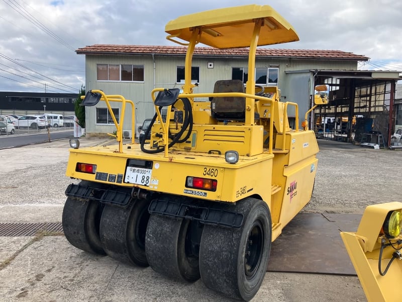 รถบดล้อยาง 7ล้อ Sakai TZ703 ปี2015 โทร.080-6565422 (หนิง)