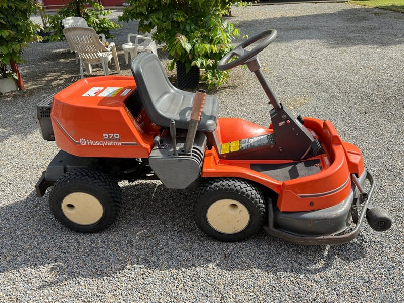 ขายรถตัดหญ้านั่งขับ Husqvarna Rider 970