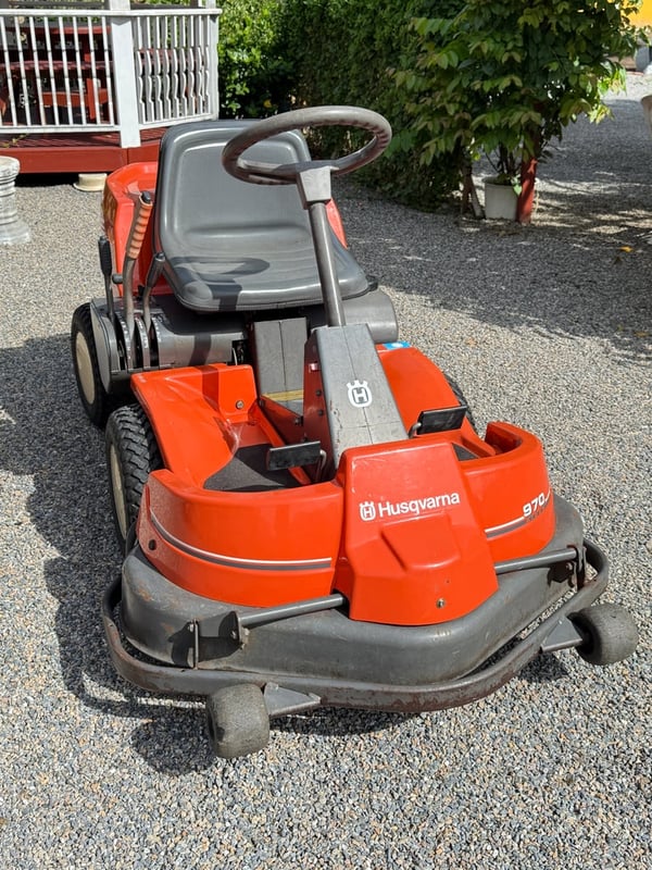 ขายรถตัดหญ้านั่งขับ Husqvarna Rider 970