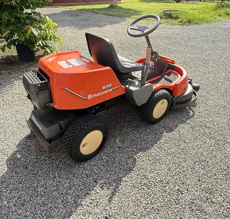 ขายรถตัดหญ้านั่งขับ Husqvarna Rider 970