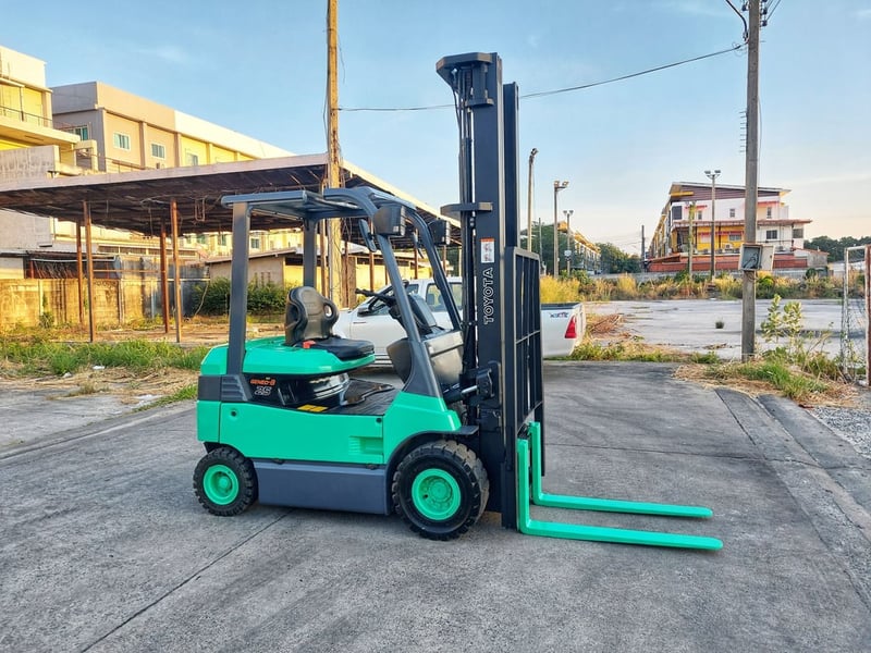 ขายรถโฟล์คลิฟท์ไฟฟ้านั่งขับนำเข้าญี่ปุ่น TOYOTA 7FBH25 FSV63