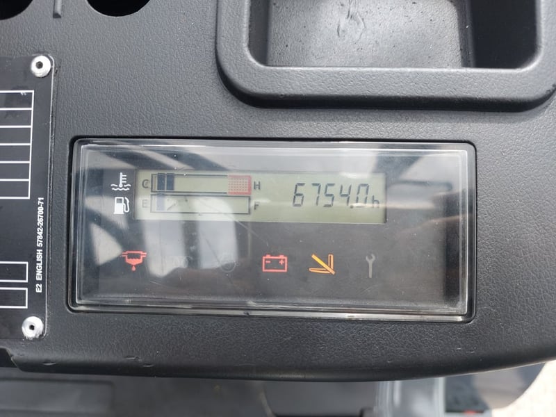 ขายรถโฟล์คลิฟท์มือสองนำเข้าญี่ปุ่น TOYOTA 8FD25V40