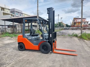 ขายรถโฟล์คลิฟท์มือสองนำเข้าญี่ปุ่น TOYOTA 8FD25V40