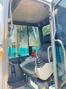 KOBELCO sk60-8 รับประกัน ส่งฟรี KOBELCO sk60-8 รับประกัน ส่งฟรี