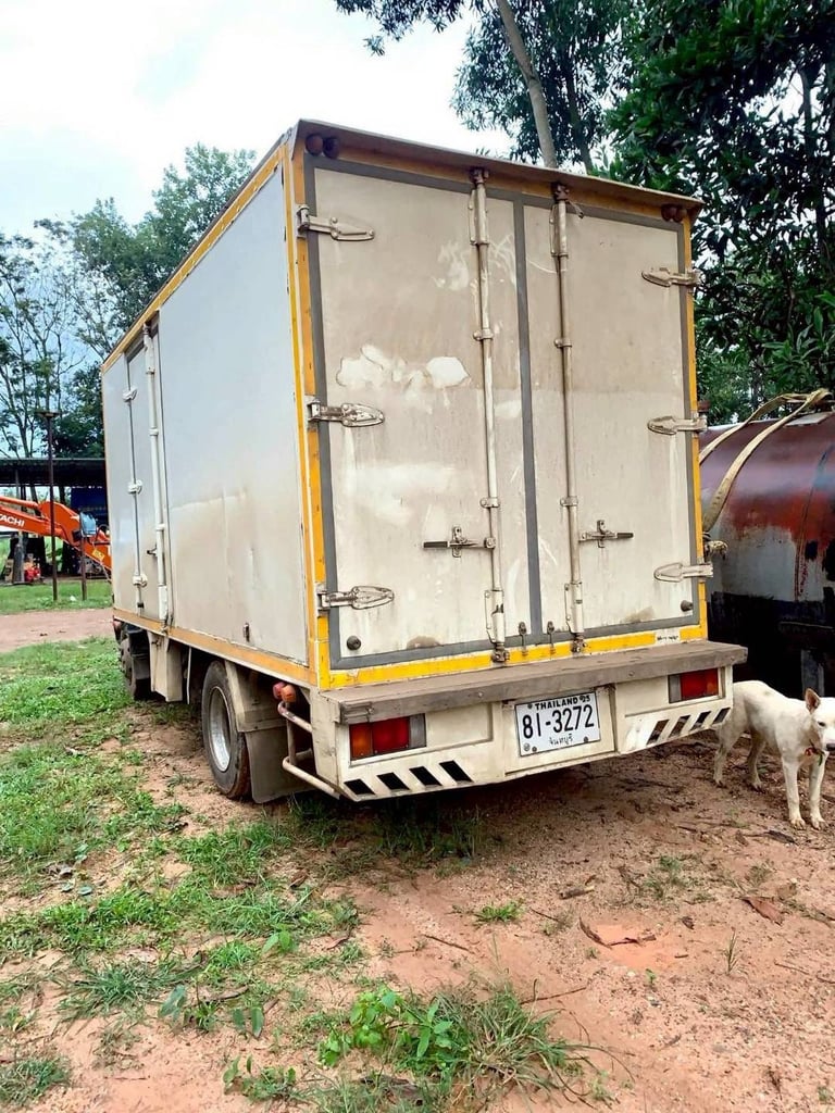 HINO 150 150แรงม้า รถบรรทุก 6ล้อ ตู้แห้ง ปี2012