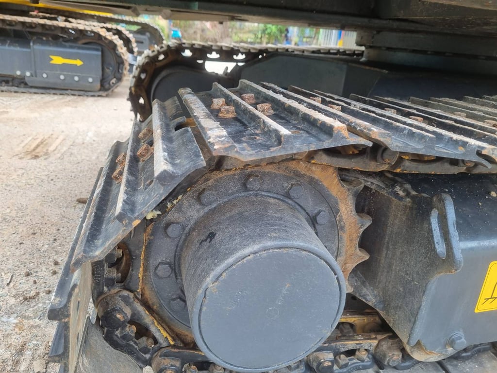 KOBELCO sk60-8  รับประกัน ส่งฟรี